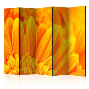Köp nu Rumsavdelare - Yellow gerbera daisies II 225x172 Artgeist sp. z o. o. - Inredning