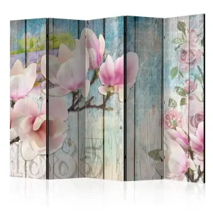 Rumsavdelare - Pink Flowers on Wood II 225x172 Artgeist sp. z o. o. - Inredning Kampanjpris