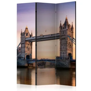 Nyhet Rumsavdelare Bridge at Sunset 135x172 cm Artgeist sp. z o. o. - Inredning