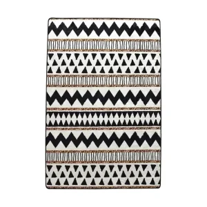 Snabb leverans Chilai Matta 140x190 cm Multifärgad - Textil & mattor