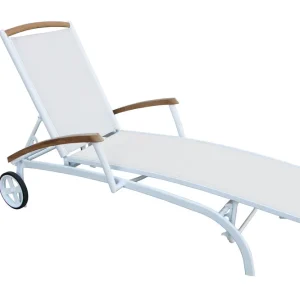 Andy vilsäng - Vit/offwhite Teak armstöd från Brafab- Bra Möbler Expressleverans